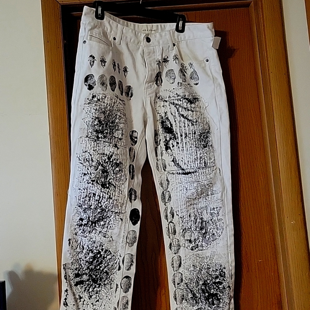 Like New Sun & Stone Jeans size 33x30